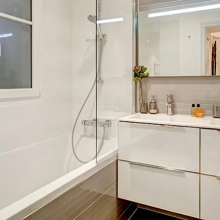 Apartment Rue De Rivoli