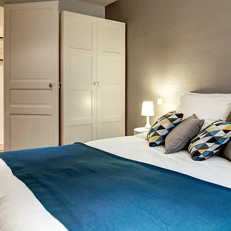 Apartment Rue De Rivoli Paris